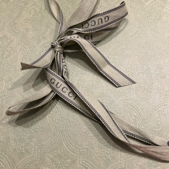 1 Gucci Green Embossed Box - Picture 10 of 13